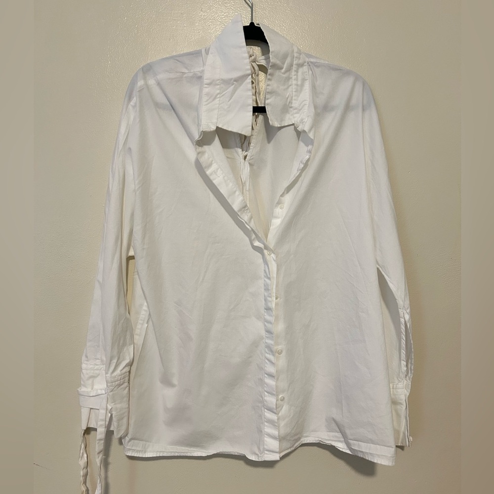 Zara. Size Small. White Shirt.
